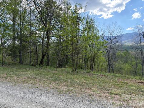 000 Mount Mitchell Drive Burnsville NC 28714