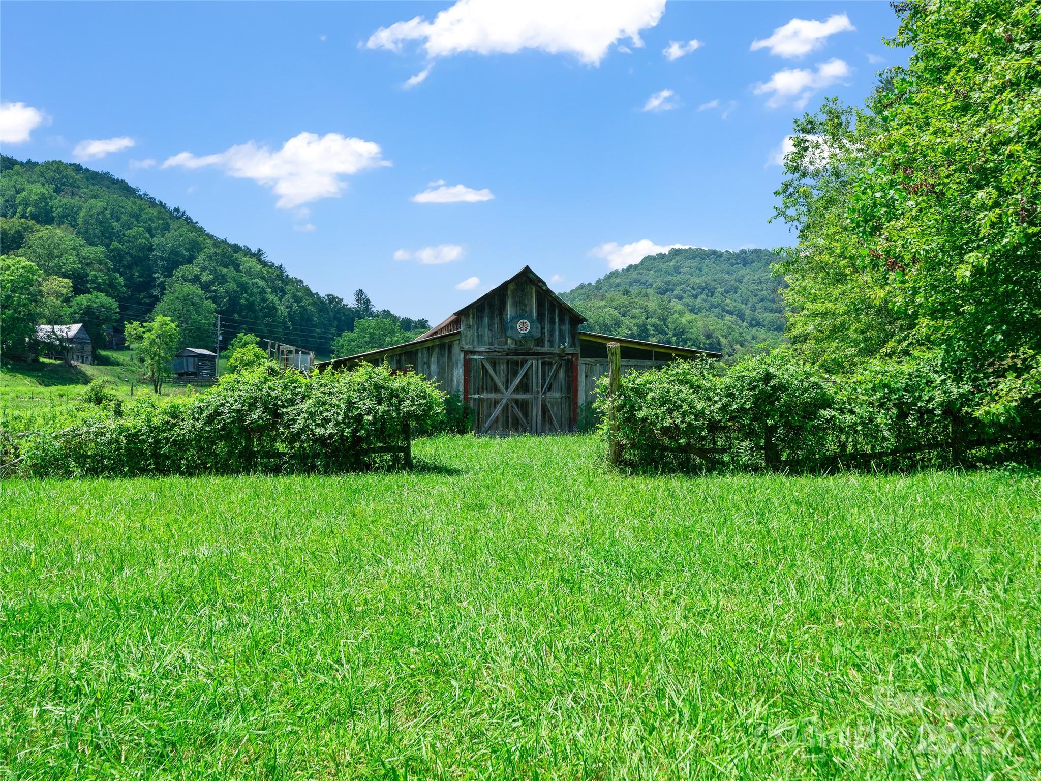 9065 Nc 63 Highway Leicester NC 28748