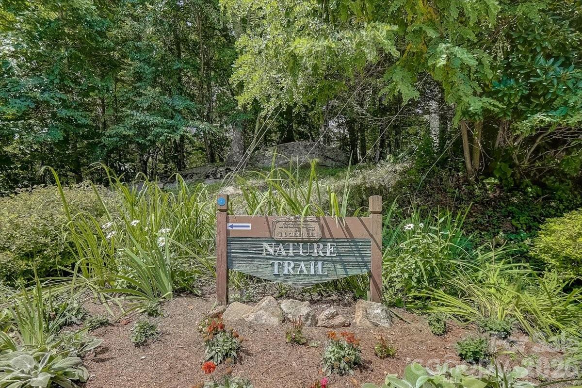 17 Mountain Gait Drive Mars Hill NC 28754