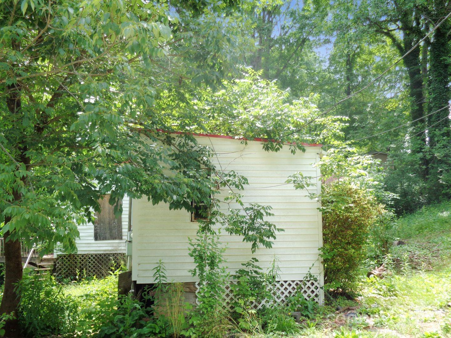 12 Whippoorwill Drive Marion NC 28752