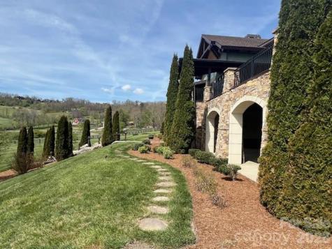 4642 Bearwallow Road Hendersonville NC 28792
