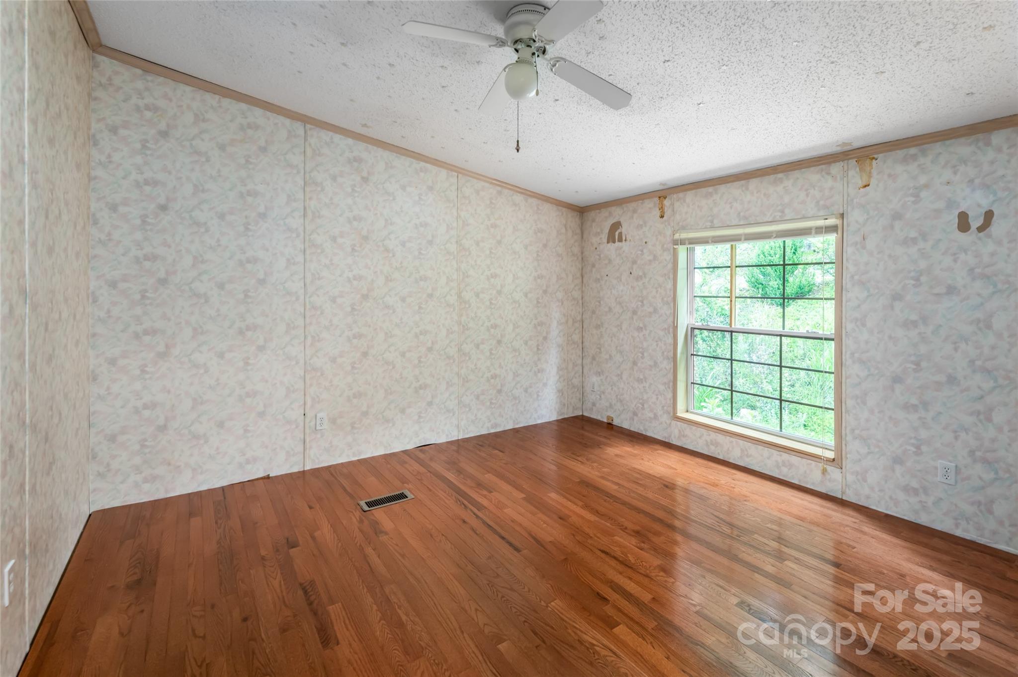 25 Elkins Branch Road Weaverville NC 28787