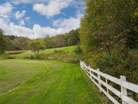 71 Happy Valley Drive Mills River NC 287759