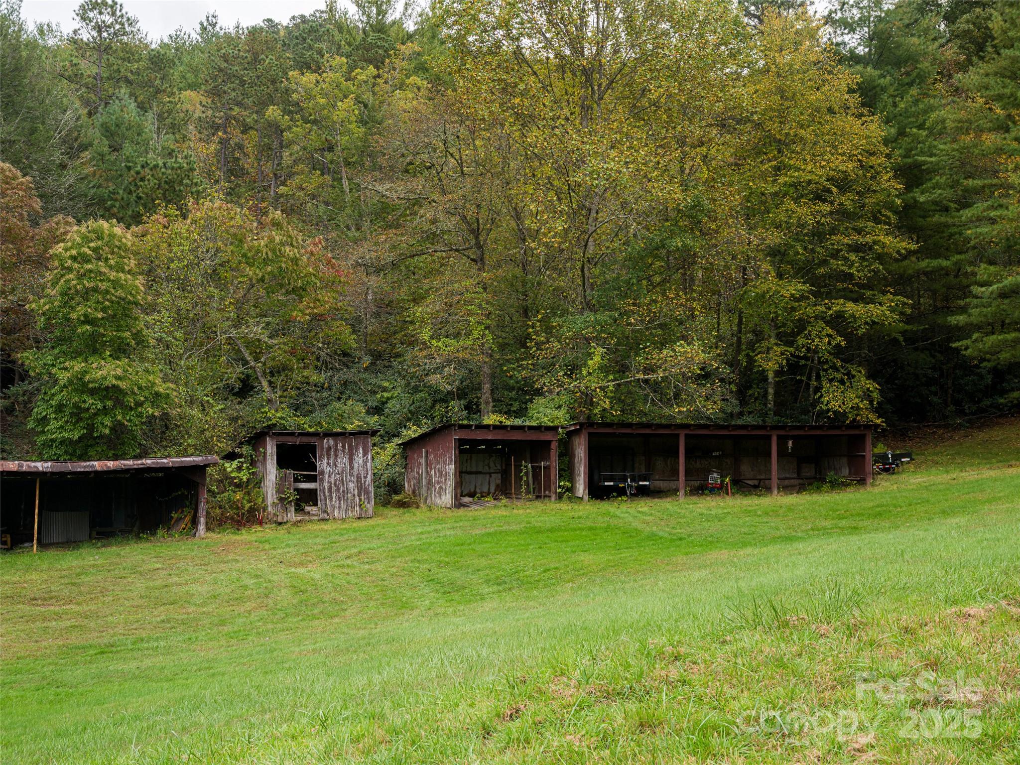 71 Happy Valley Drive Mills River NC 287759