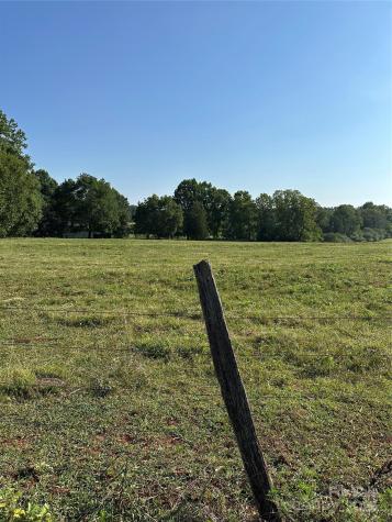130 Sunnyside Shady Rest Road Bessemer City NC 28016