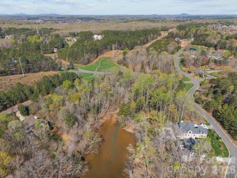 2001 Beauhaven Lane Belmont NC 28012