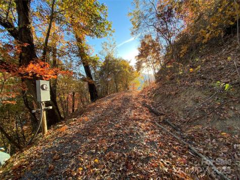 40 Cougar Lane Maggie Valley NC 28751