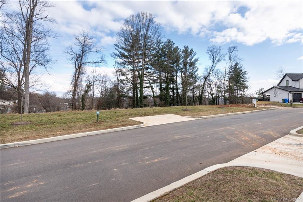 28 Malvern Walk Asheville NC 28806