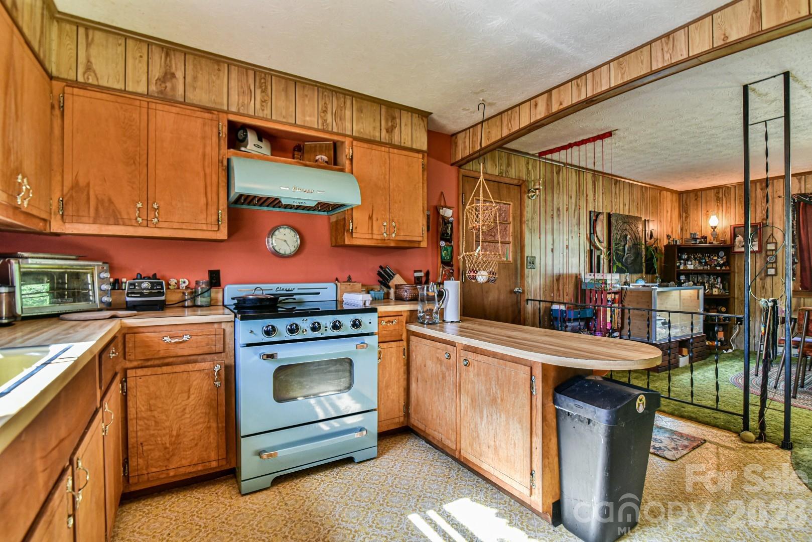 16 Rocking Chair Lane Leicester NC 28748