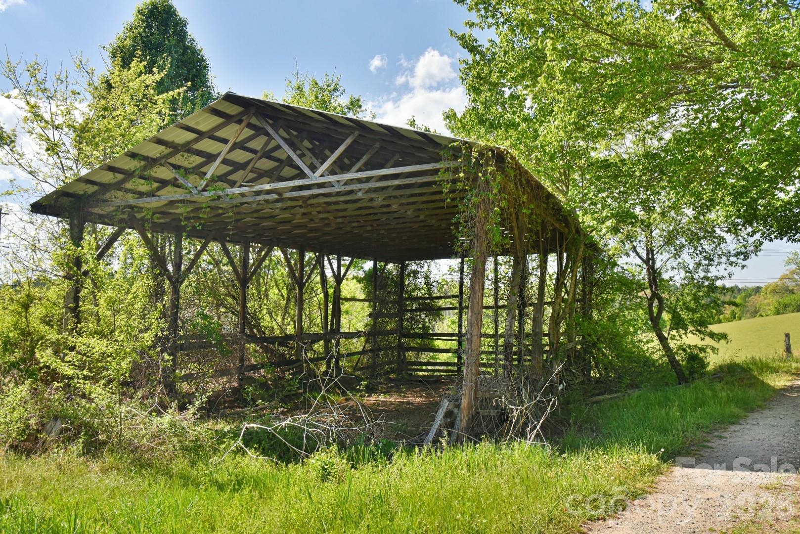 16 Rocking Chair Lane Leicester NC 28748