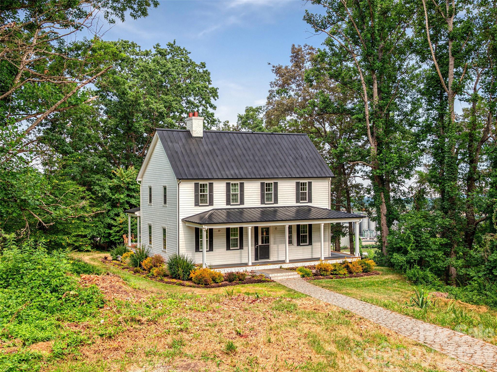 53 Logan Circle Asheville NC 28806