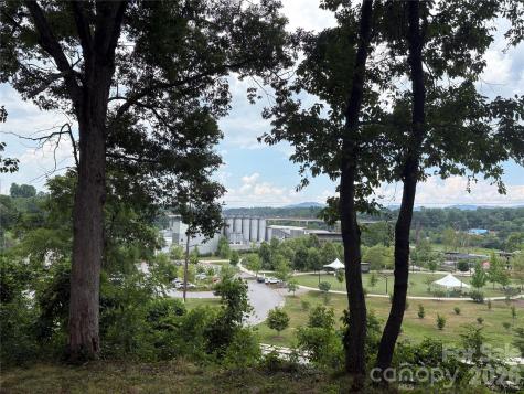53 Logan Circle Asheville NC 28806