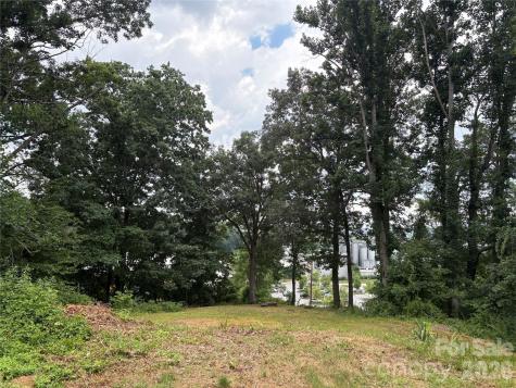 53 Logan Circle Asheville NC 28806