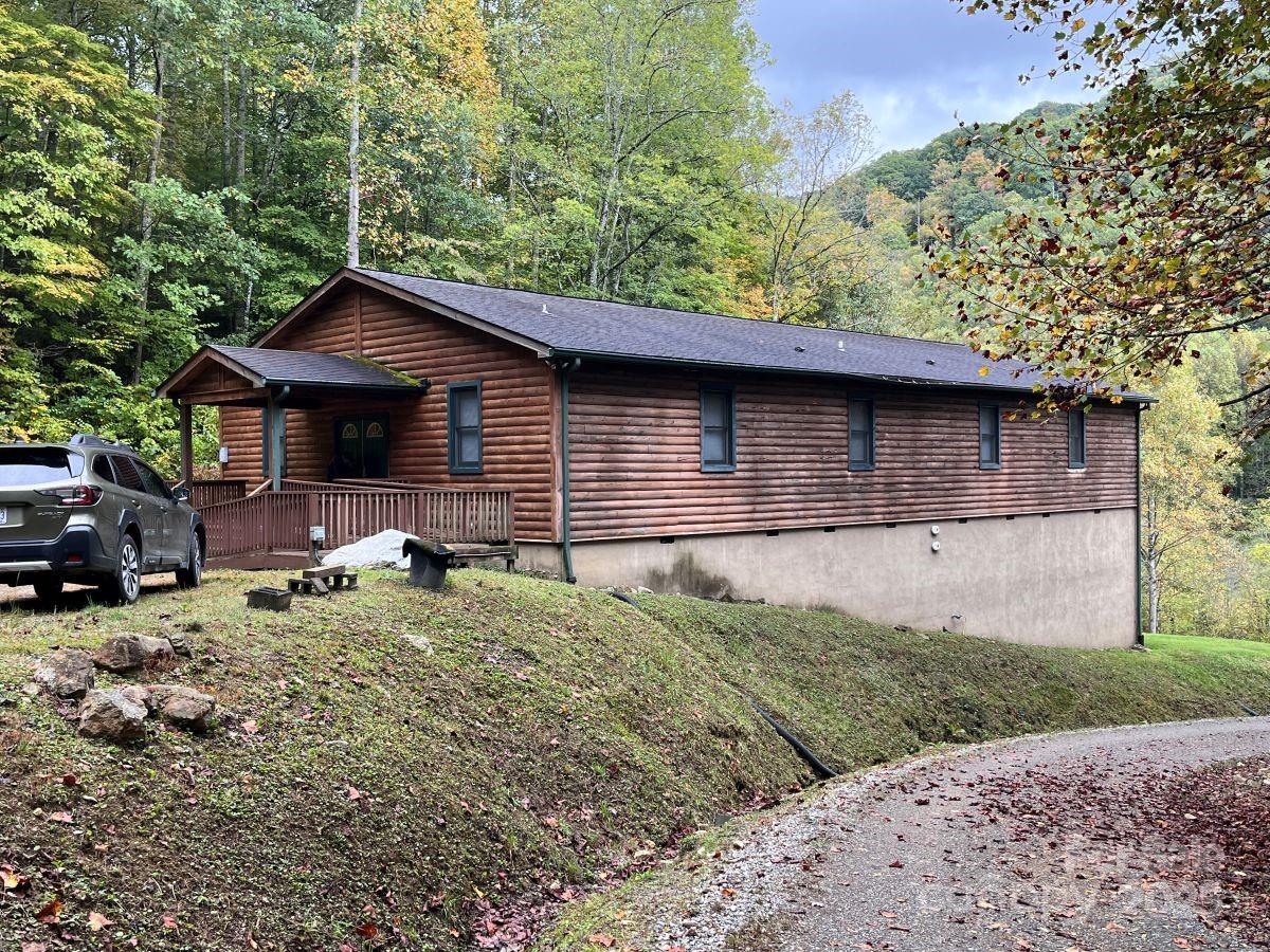 8020 Meadow Fork Road Hot Springs NC 28743