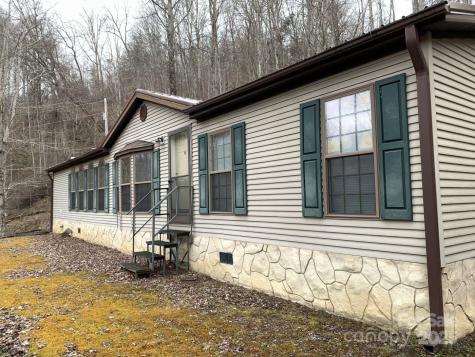8020 Meadow Fork Road Hot Springs NC 28743