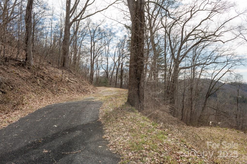 999 Falconwood Lane Asheville NC 28804