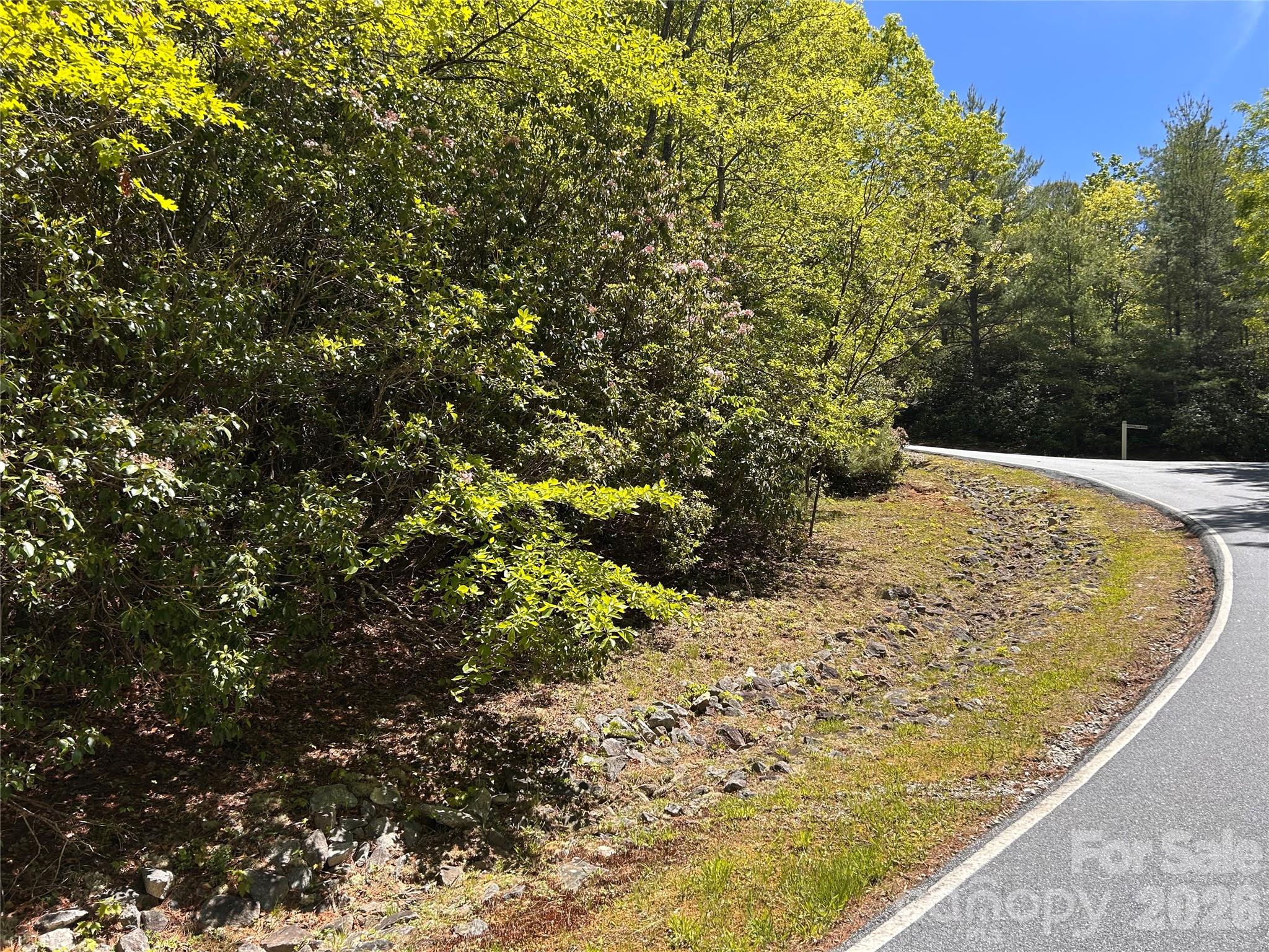 1054 Hawk Mountain Road Lake Toxaway NC 28747