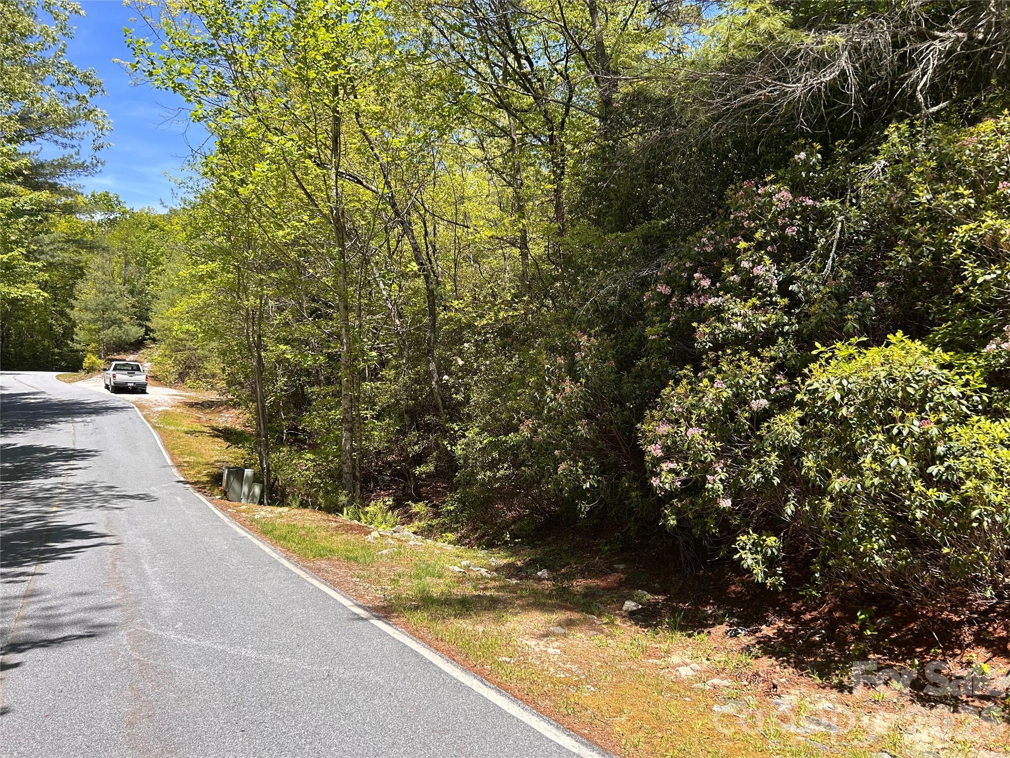 1054 Hawk Mountain Road Lake Toxaway NC 28747
