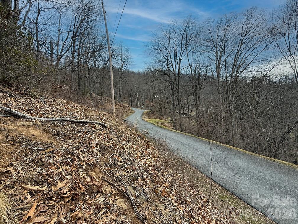 1975 Utah Mountain Road Waynesville NC 28785