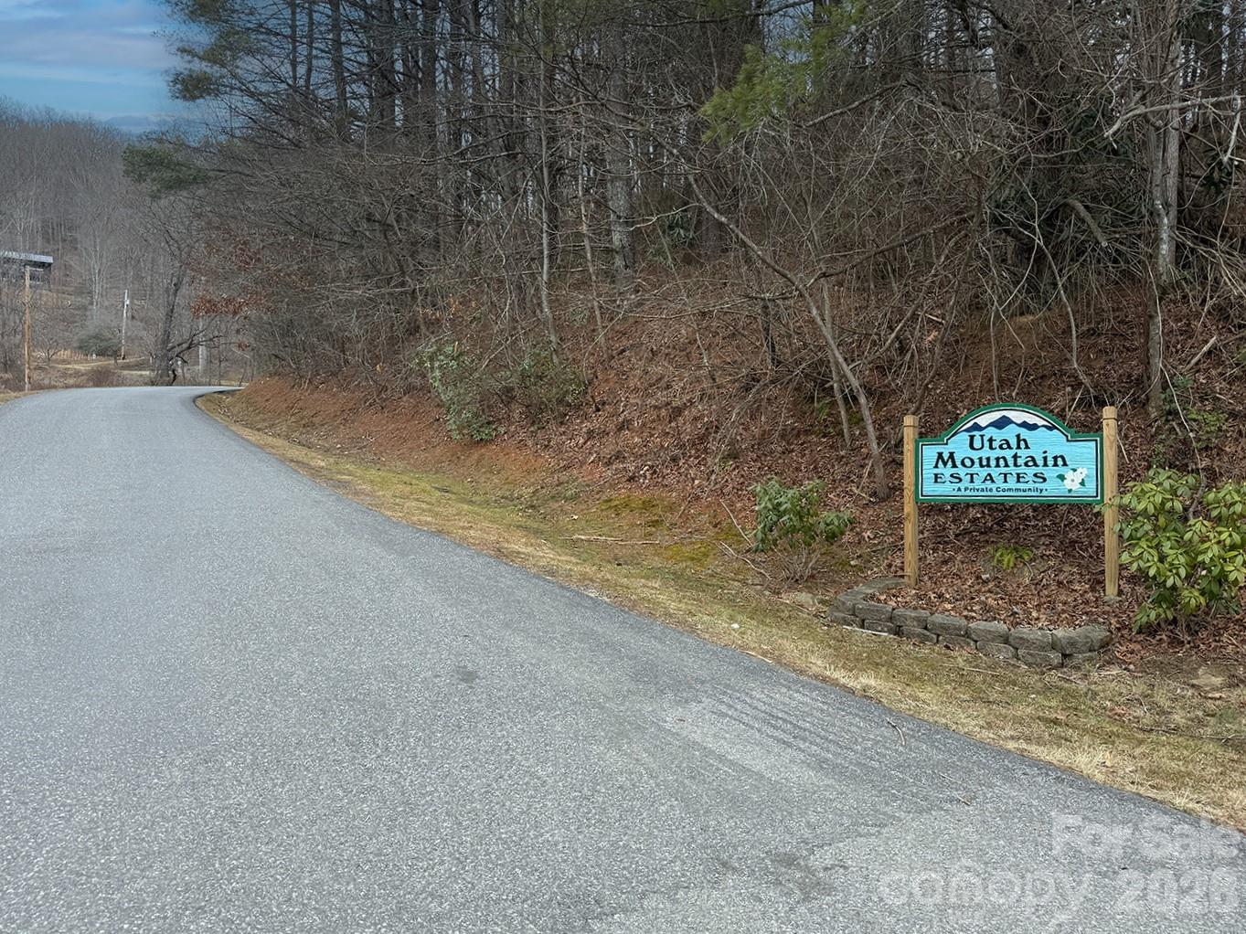 1975 Utah Mountain Road Waynesville NC 28785