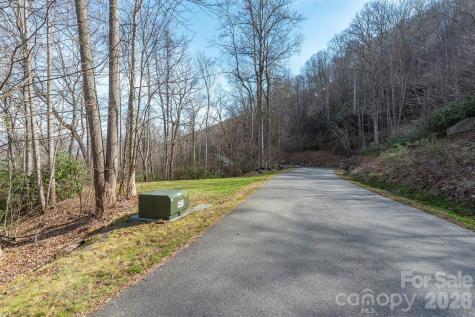 1279 Arborcrest Way Swannanoa NC 28778