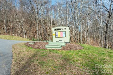 1279 Arborcrest Way Swannanoa NC 28778