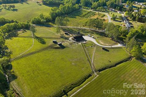 2070 Thoroughbred Way Lenoir NC 28645