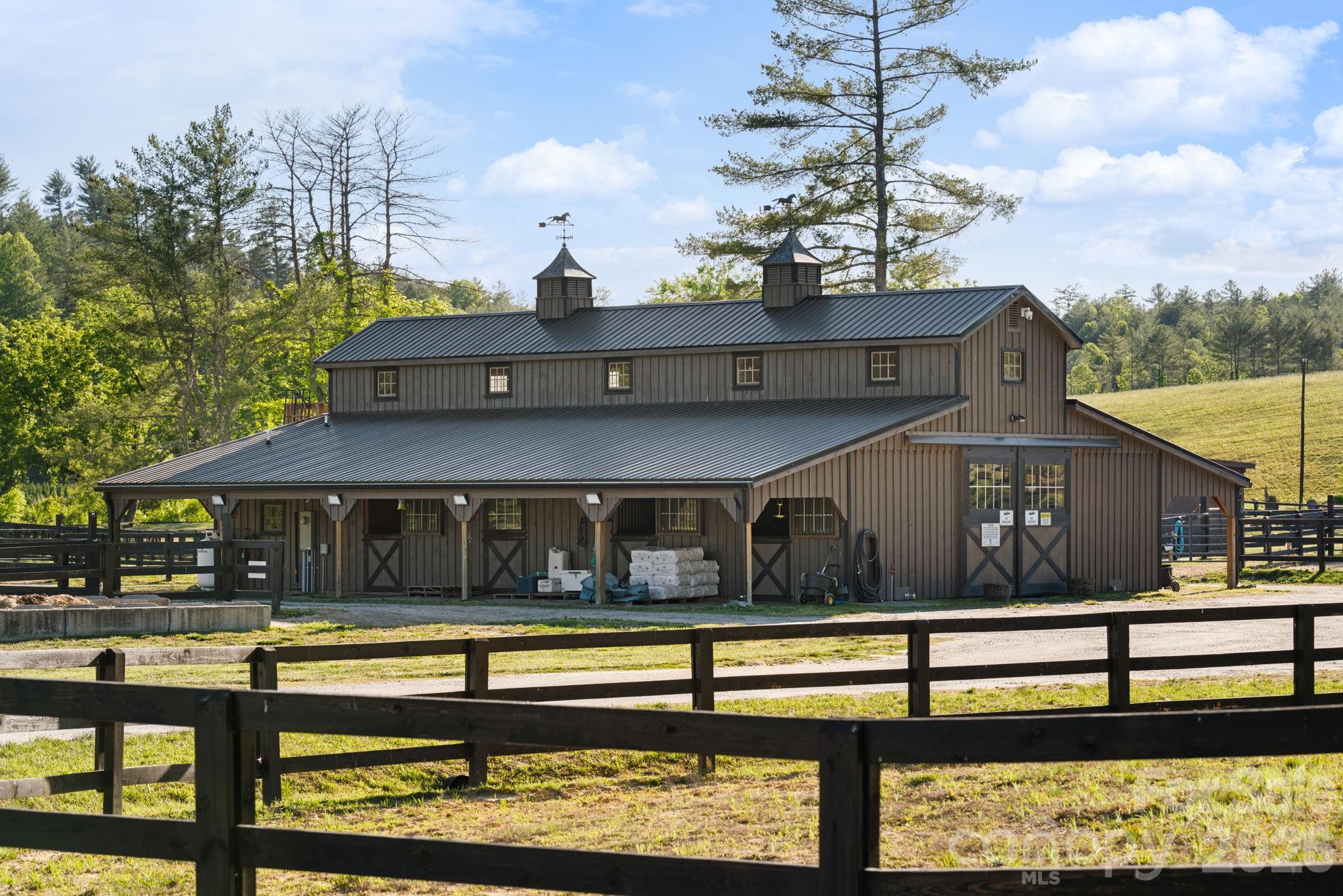 2070 Thoroughbred Way Lenoir NC 28645