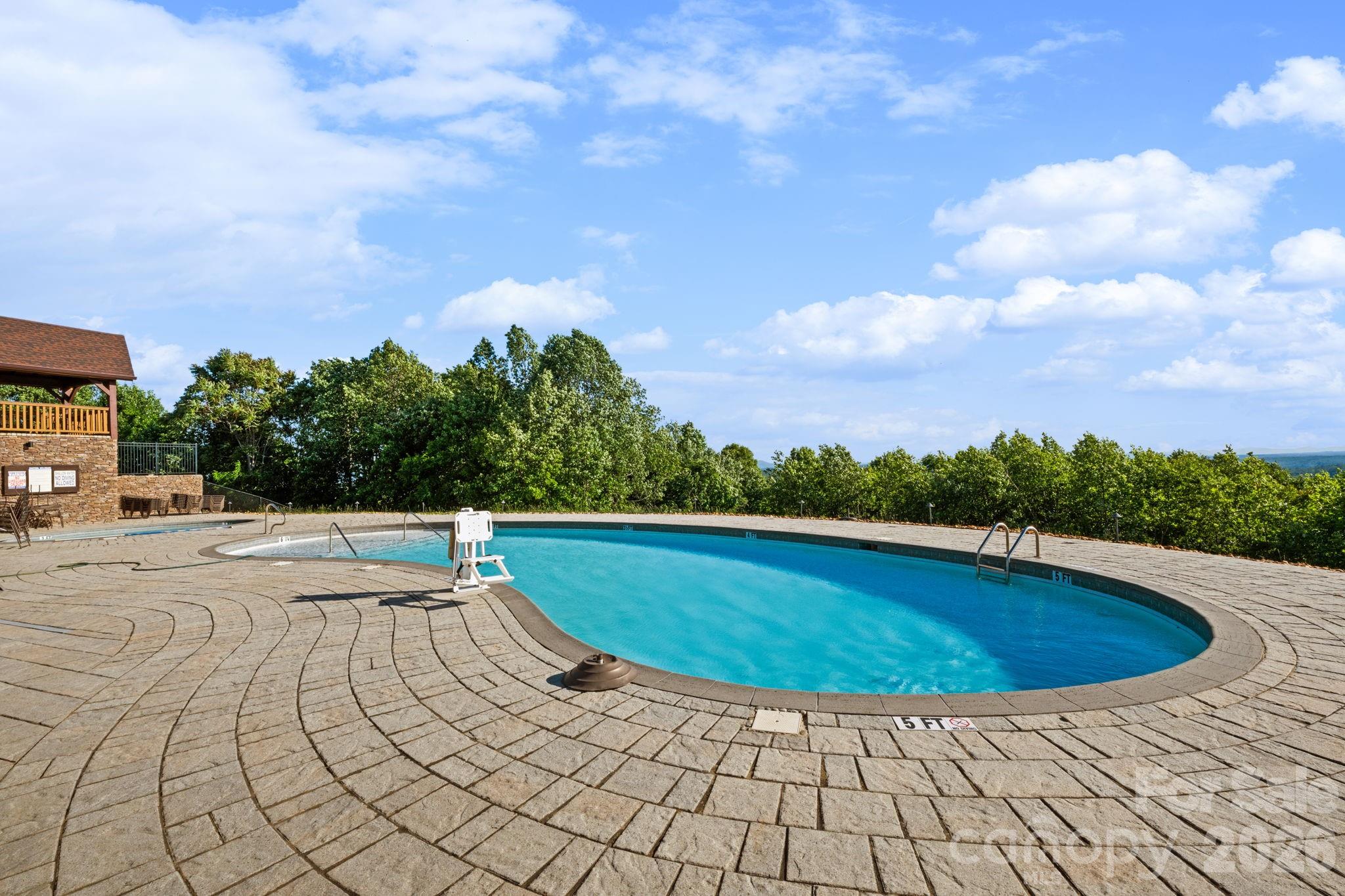 2070 Thoroughbred Way Lenoir NC 28645