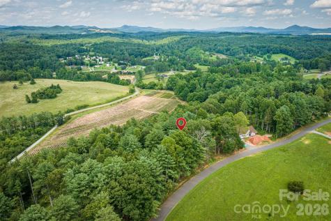 2070 Thoroughbred Way Lenoir NC 28645