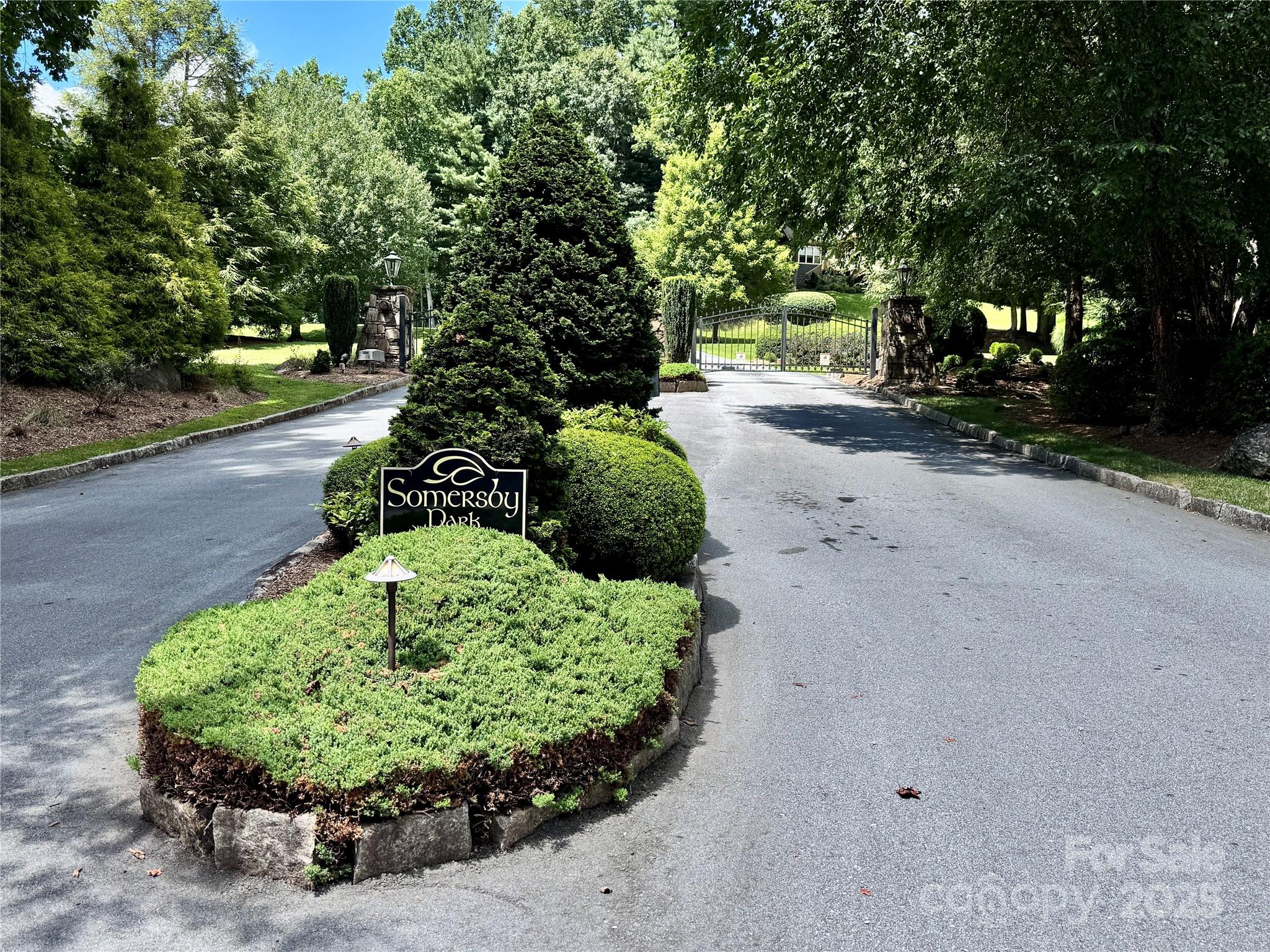 35 Ladys Fern Trail Hendersonville NC 28739