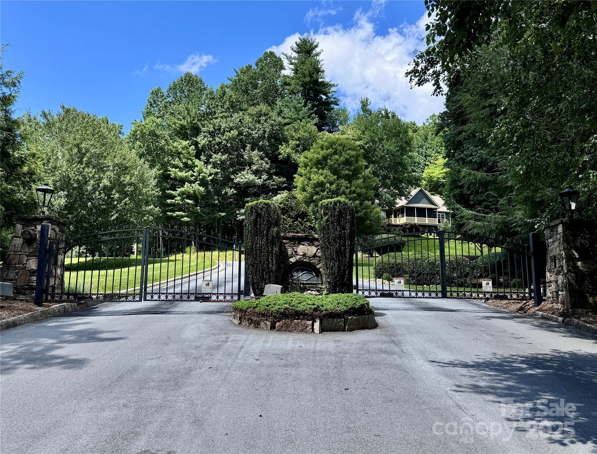 35 Ladys Fern Trail Hendersonville NC 28739