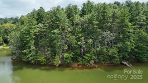1559 Old Highway 10 Road E Marion NC 28752