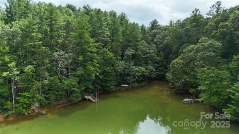 1559 Old Highway 10 Road E Marion NC 28752