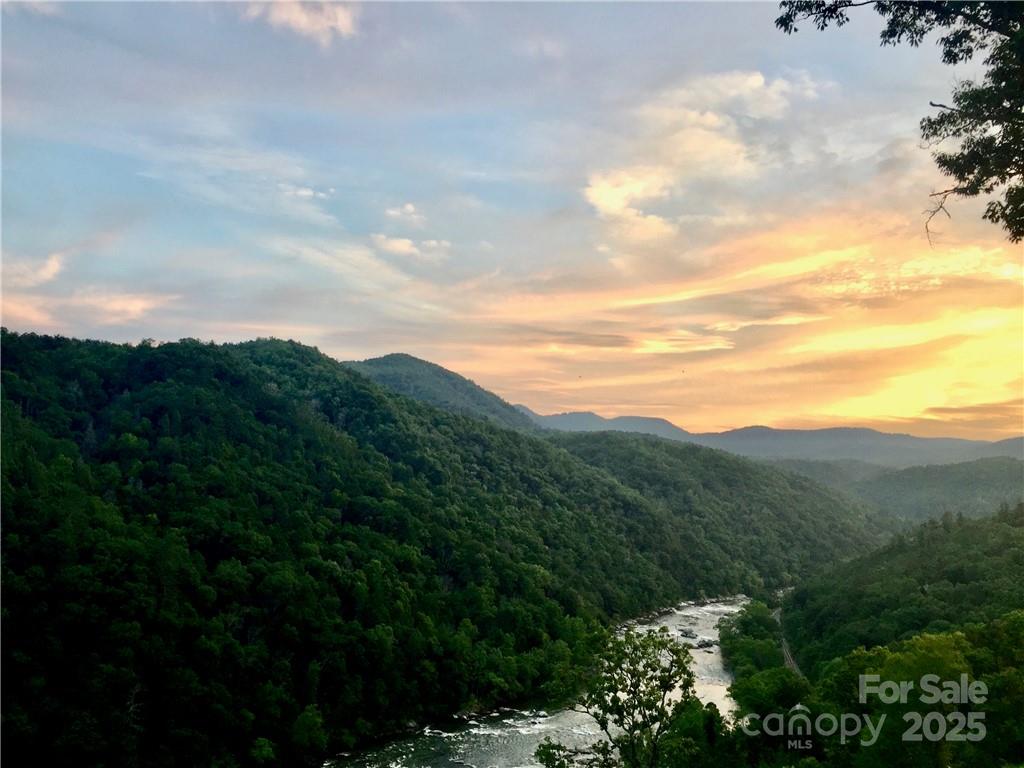 275 Raccoon Run Marshall NC 28753
