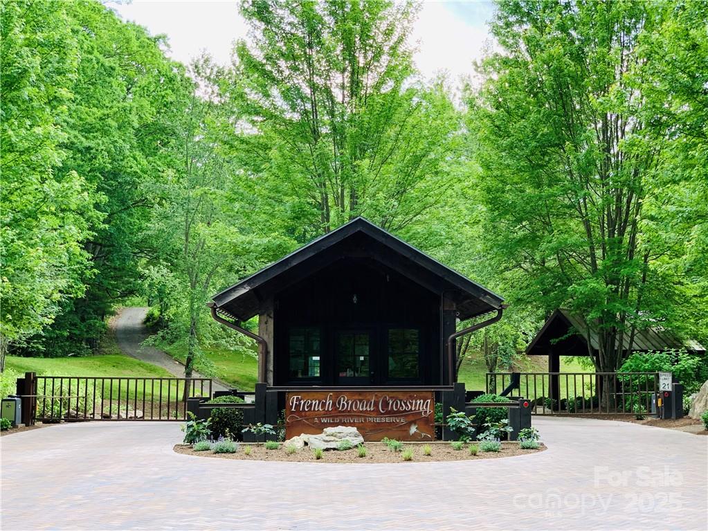275 Raccoon Run Marshall NC 28753