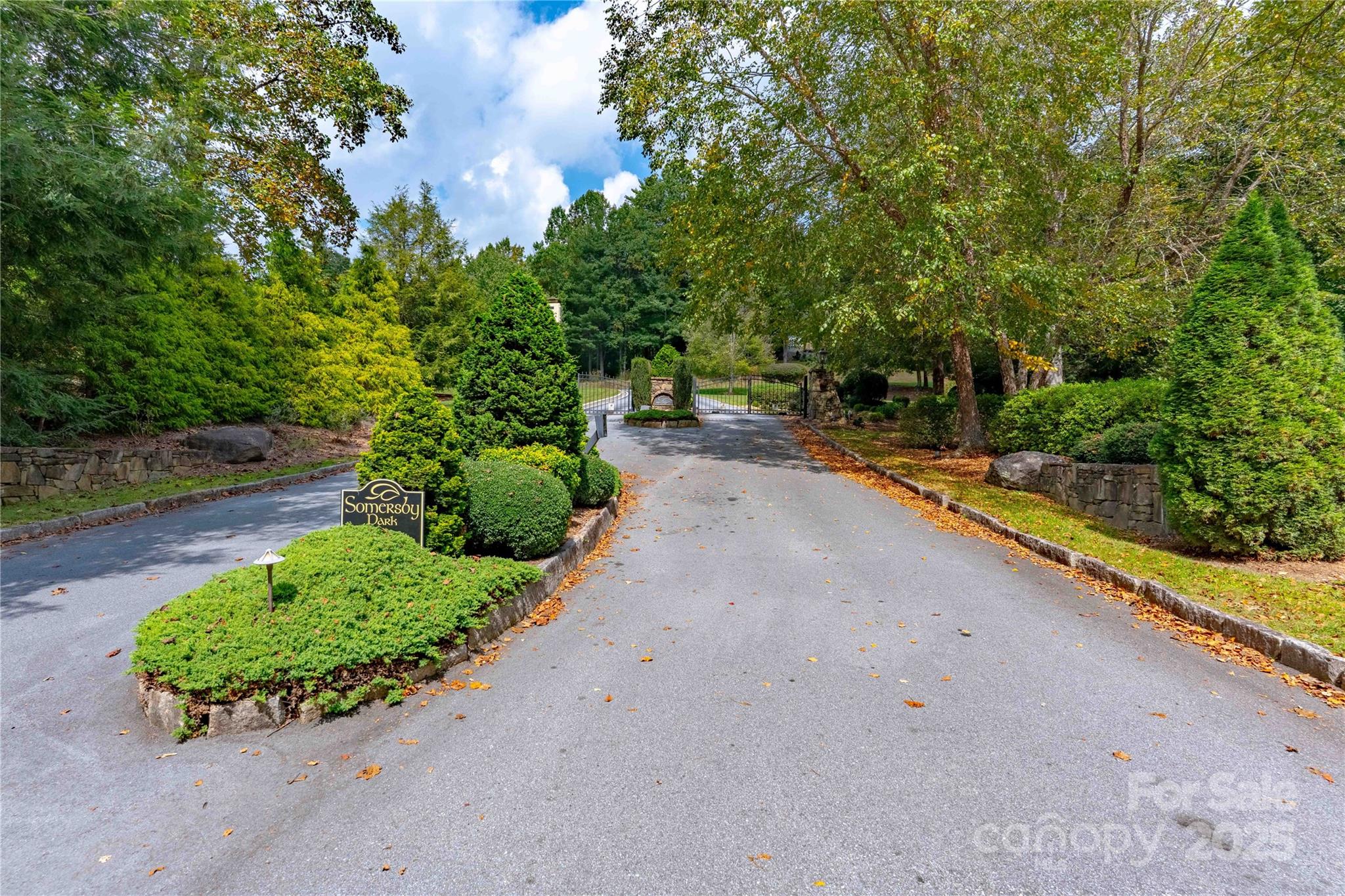 1043 Somersby Parkway Hendersonville NC 28739