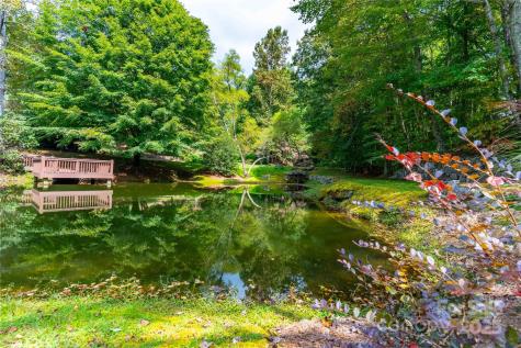 1043 Somersby Parkway Hendersonville NC 28739