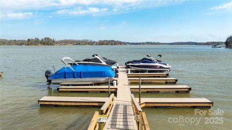 2301 Northview Harbour Drive Sherrills Ford NC 28673