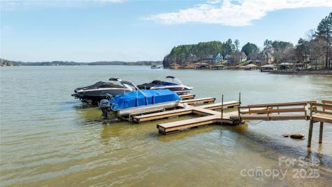 2301 Northview Harbour Drive Sherrills Ford NC 28673