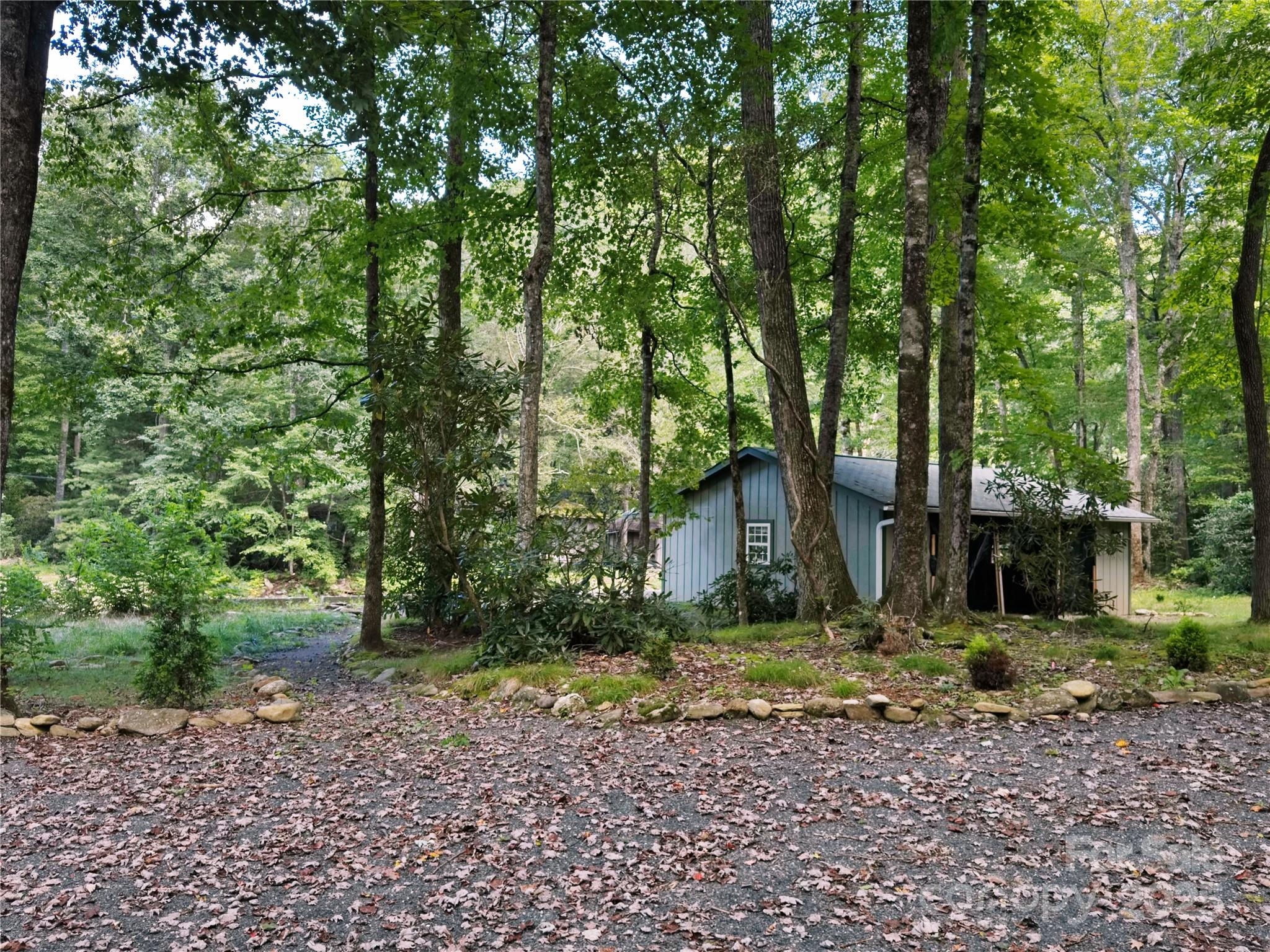 124 Sweetwater Ridge Burnsville NC 28714