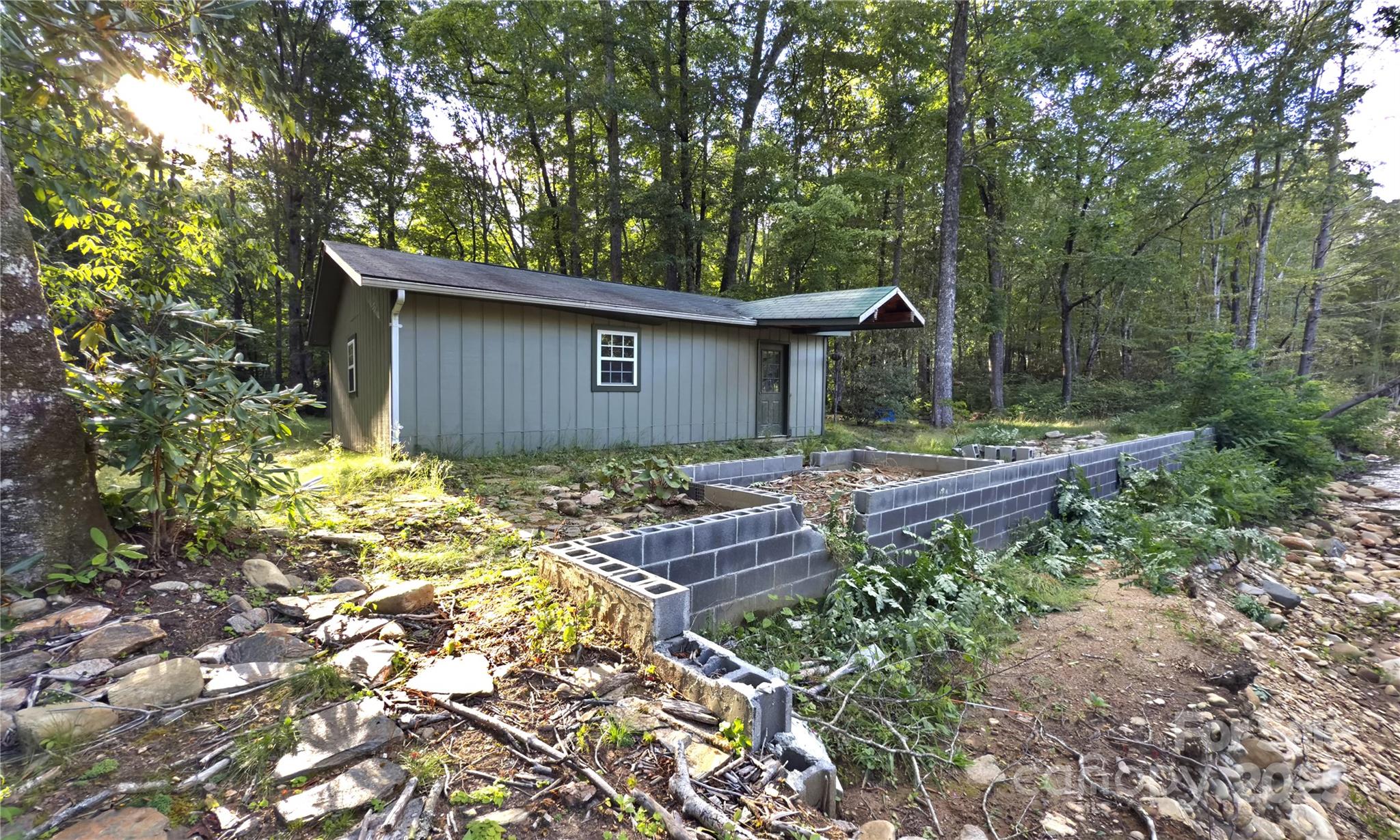 124 Sweetwater Ridge Burnsville NC 28714