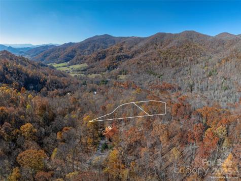 112 & 113 Grouse Road Clyde NC 28721