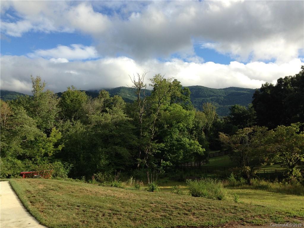 13 Waverly Place Swannanoa NC 28778