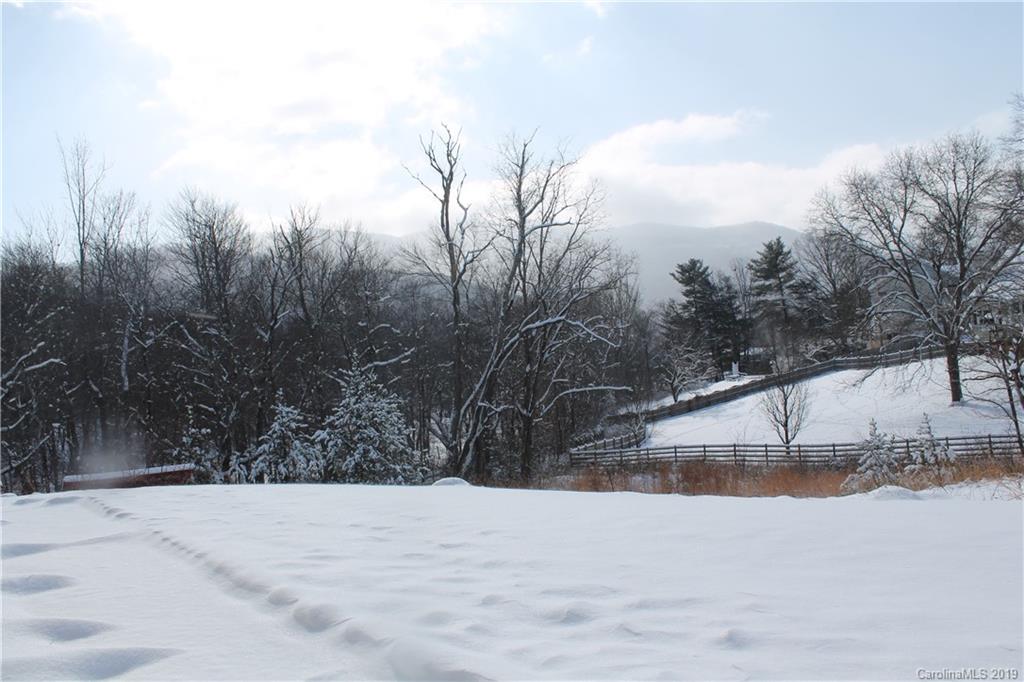 13 Waverly Place Swannanoa NC 28778