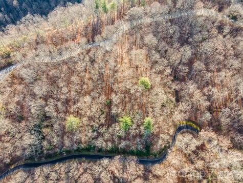 762 Scarlet Oak Road Tuckasegee NC 28783