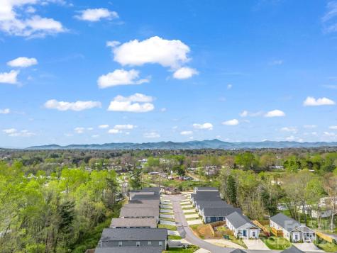 26 Adams Hill Road Asheville NC 28806