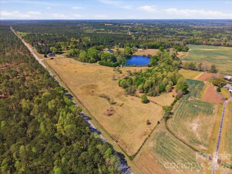 52 Mcmillan Road Cheraw SC 29520