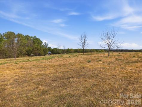 52 Mcmillan Road Cheraw SC 29520