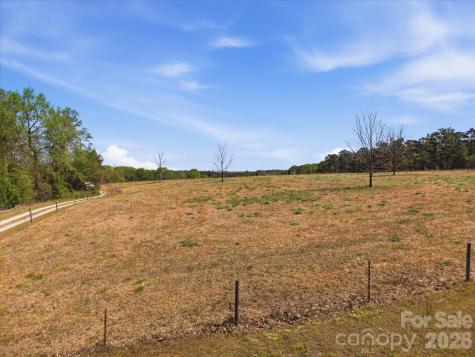 52 Mcmillan Road Cheraw SC 29520